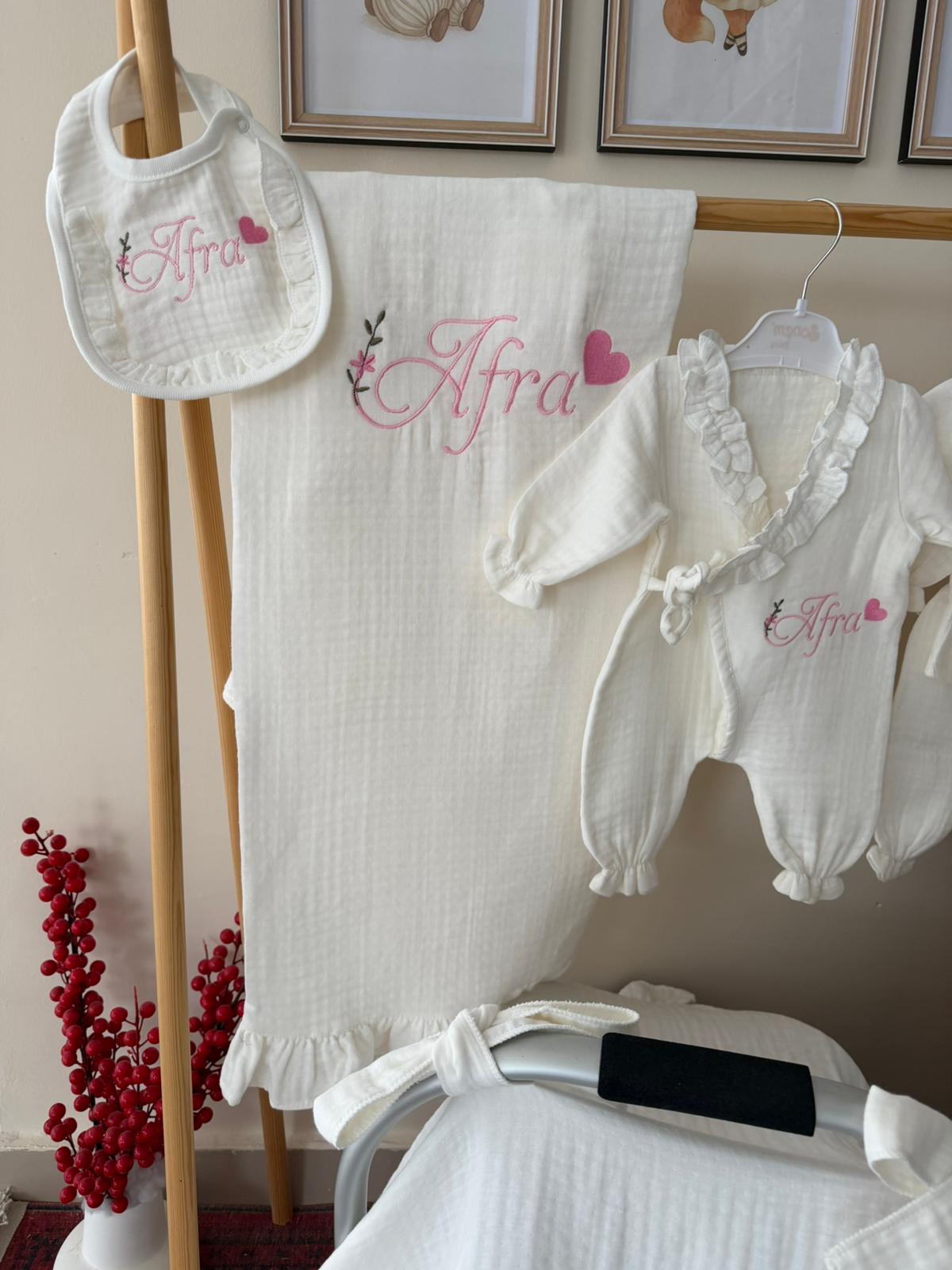 12 Parça Dolu Dolu Yenidoğan Hastane Çıkışı Seti Nakışlı